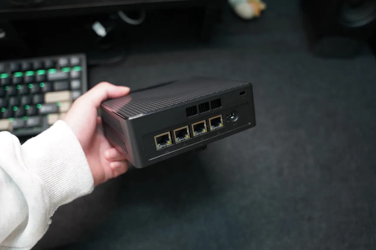 Router PC Intel Pentium N3700 4x i226-V 2.5G